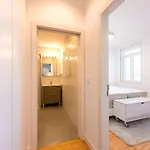 アパート Bairro Alto Bright With Ac Elevator リスボン