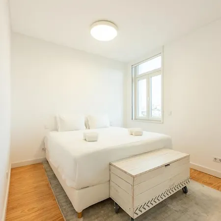 Apartment Bairro Alto Bright With Ac Elevator *