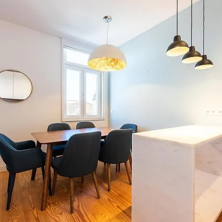 Bairro Alto Bright With Ac Elevator Lisbon