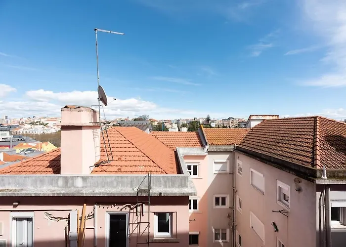 Bairro Alto Bright With Ac Elevator Apartment *