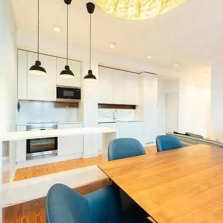 Bairro Alto Bright With Ac Elevator Апартаменты *